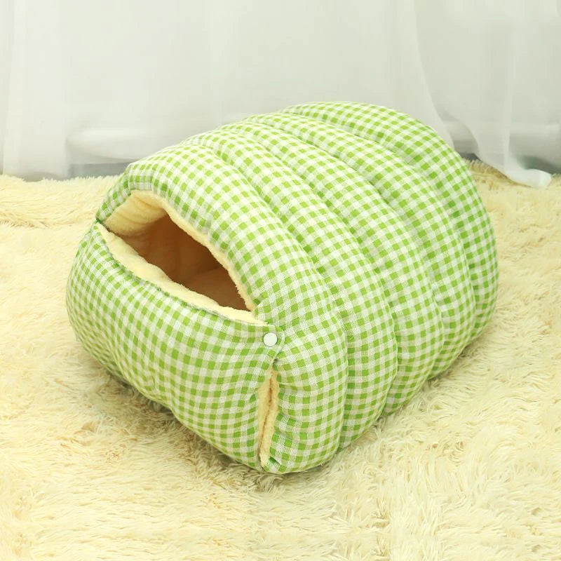 Warm Winter Cat Bed – Cozy Cushions for Kittens & Small Pets