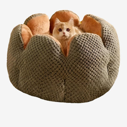 Charming Petal Cat & Dog Bed – Soft, Warm, and Cozy!