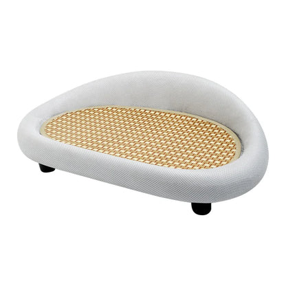 2-in-1 Warm Cat Bed & Sisal Scratching Pad – Cozy & Durable!
