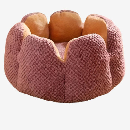Charming Petal Cat & Dog Bed – Soft, Warm, and Cozy!